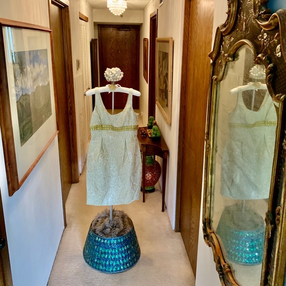 Carmen Marc Valvo from Saks Fifth Outlet. - Picture 1 of 7